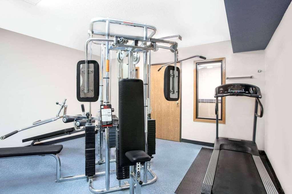 Super 8 By Wyndham Fort Madison Facilities photo