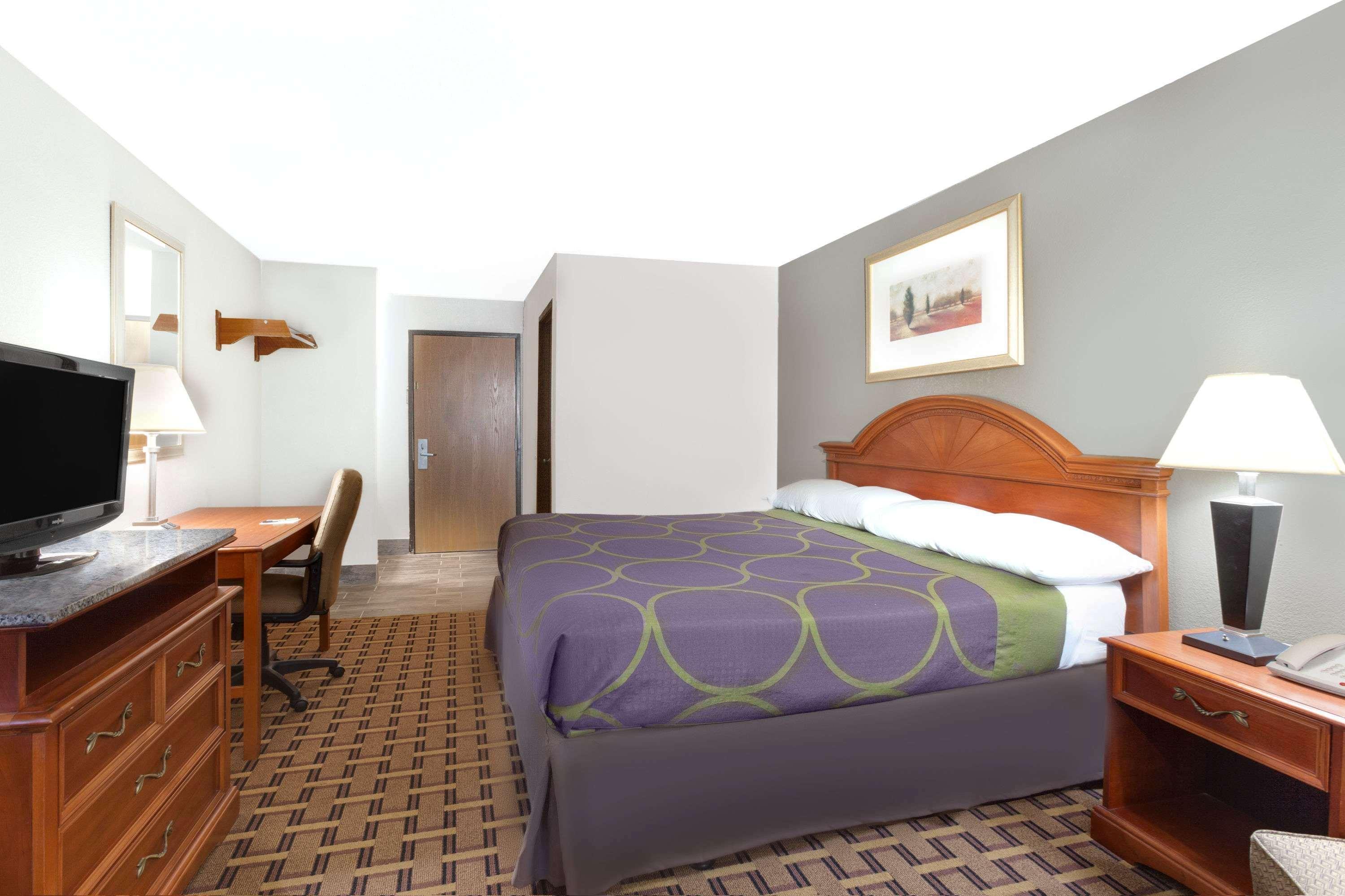 Super 8 By Wyndham Fort Madison Exterior photo