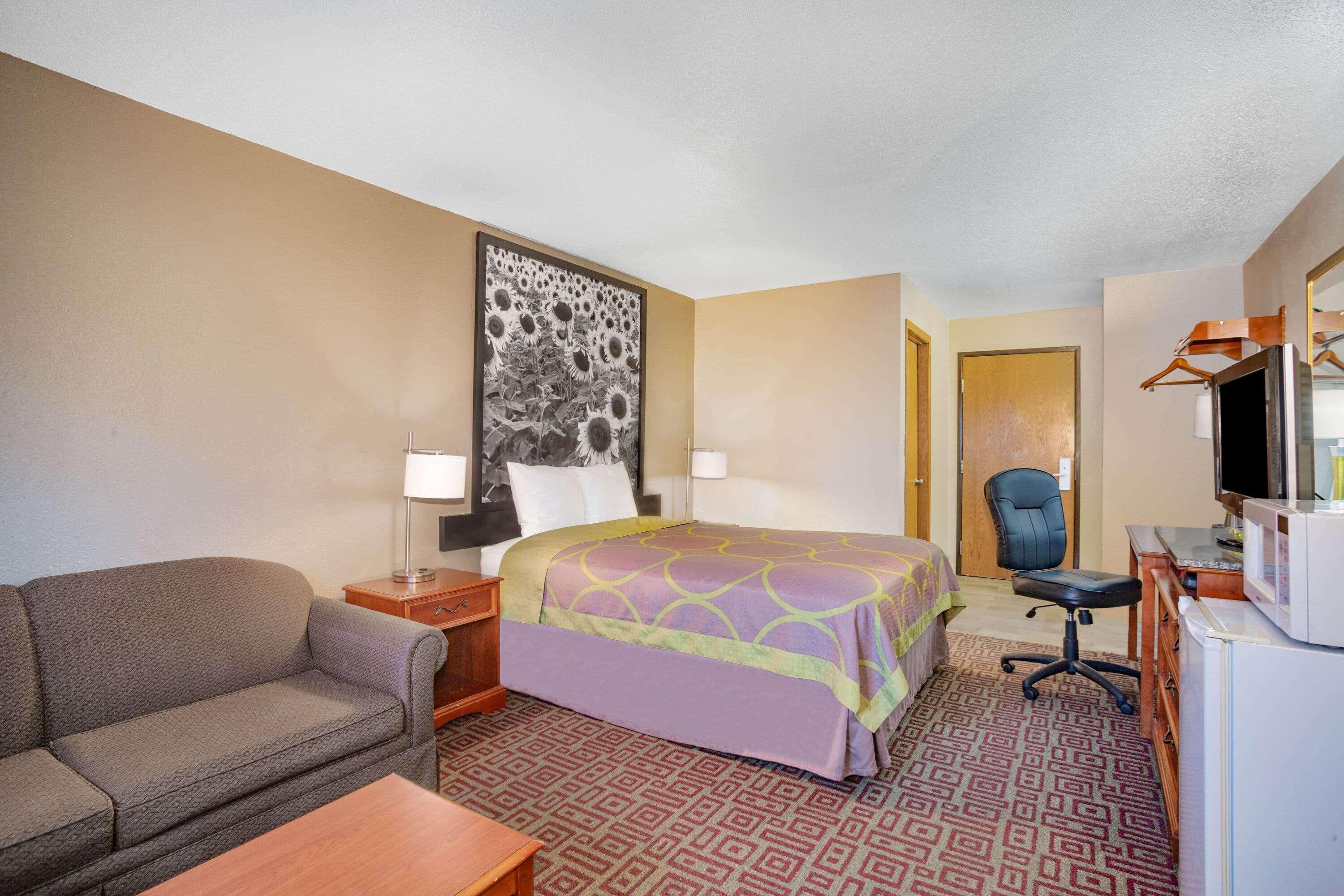 Super 8 By Wyndham Fort Madison Exterior photo